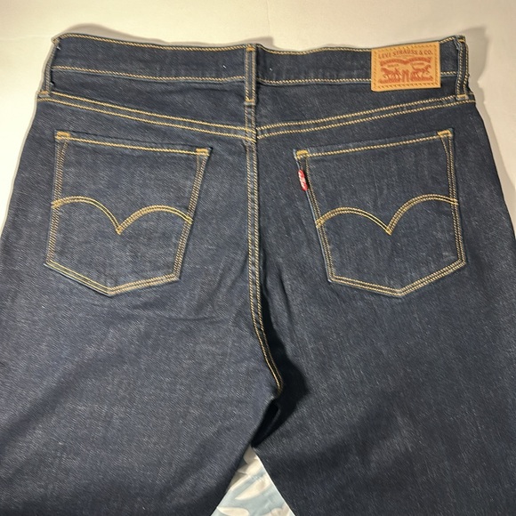 Levi’s Women’s 311 Shaping Skinny Jean - Picture 7 of 16